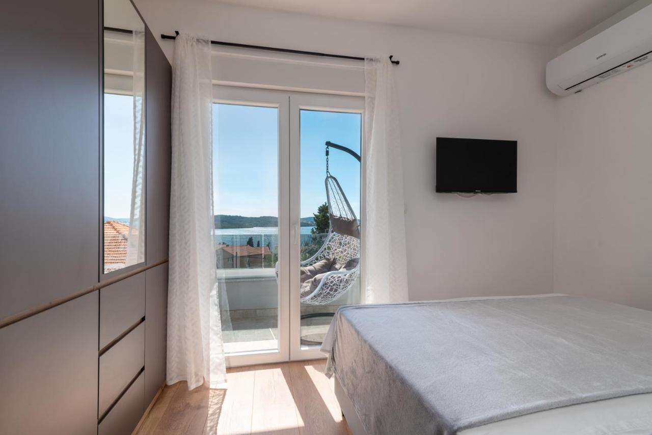 Villa Eight By Villa Kuzmanic Trogir Bagian luar foto