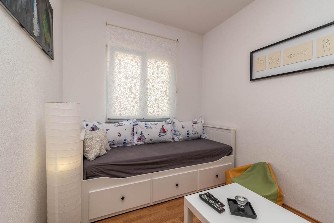 Villa Eight By Villa Kuzmanic Trogir Bagian luar foto