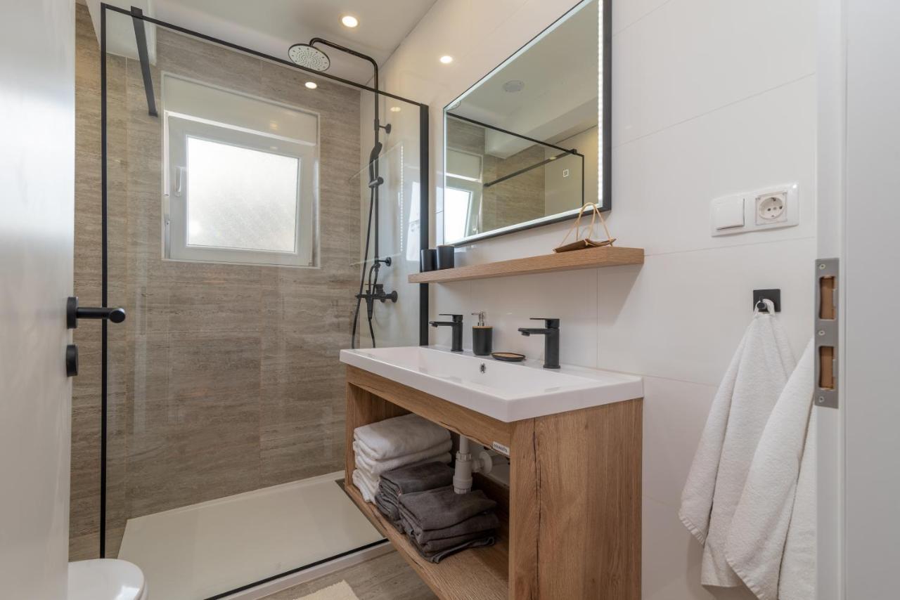 Villa Eight By Villa Kuzmanic Trogir Bagian luar foto